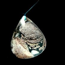 [Disk水晶][激光透亮]全美正白底-細絲金髮晶鐘型牌墜Q-13(高36寬19厚9mm) 歷史價格詳細信息