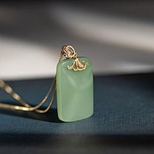 碧玉鴨蛋青細料16057 歷史價格詳細信息