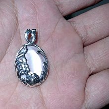 【五輪塔】佛教老文物『卍銀雕佛牌卍』如圖示! 請鑑賞!! 歷史價格詳細信息