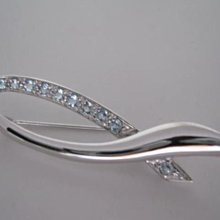 名媛的最愛歐美款國際R925銀鍍銠=銀白k胸針稻穗鑲絢麗頂級CZ鑽6.84 g.收藏10年，不氧化 歷史價格詳細信息