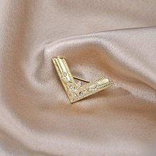 胸針 別針 俊逸珍珠防走光胸針簡約一字插針毛衣開衫安全別針扣針固定配飾女 衣服配飾-寶島百貨 歷史價格詳細信息