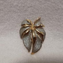 日本中古回流胸針！看圖！中古物品不退不換！10268 歷史價格詳細信息