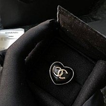 CHANEL 22A經典金色雙C LOGO菱格小牛皮零錢口袋WOC肩背/斜背包(迷你/白色) 歷史價格詳細信息