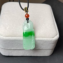 細糯鮮甜的晴綠胖圓條漂亮的手鐲隨手一拍都是那么美，滿圈種水一流，底妝細膩水潤，滿圈的冰晴綠 歷史價格詳細信息