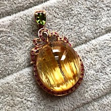 天然碧璽吊墜，晶體干凈。規格：23*19*5mm 重：4.4 歷史價格詳細信息