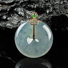 天然翡翠A貨，k金扣鑲嵌冰種佛公項鍊吊墜掛件玉墜鎖骨墜室外陽臺自然光，原相機實拍，無美顏！ 歷史價格詳細信息