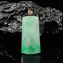 翡翠吊墜飄陽綠一鳴驚人掛件18k金扣頭鑲嵌天然A貨尺寸28×  翡翠吊墜飄陽綠一鳴驚人掛件 歷史價格詳細信息