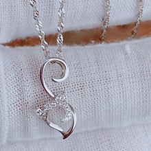 周生生小蜜蜂足金吊墜 絕版款 下肢可動 重2.32克 歷史價格詳細信息