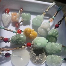 生肖猴翡翠吊墜 古玩 老物件 舊藏 -4725 歷史價格詳細信息