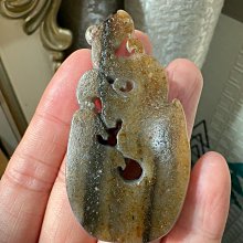 新疆和闐玉籽料青花半山半水意境手牌，長37.5寬21.5厚14049 歷史價格詳細信息