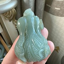 新疆和闐玉雕刻件吊墜掛件手把件擺件。手工雕刻青花籽料，大開門 歷史價格詳細信息