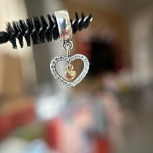 潘多拉正品穆拉諾蘋果吊墜C0198新，細節微距拍的很清楚，可隨意鑑定，假的隨便退，來回運費 歷史價格詳細信息