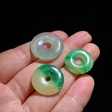 老和田玉平安掛件一枚！品相如圖年代久遠手工打磨器型完好透亮溫9192 歷史價格詳細信息