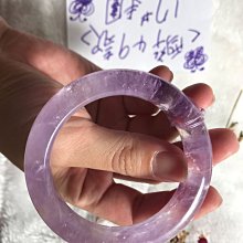 AAA+天然草莓晶手鍊～窄版～《朱23款》～手圍19.5號，內徑61mm寬12厚7mm～㊣鴿血紅！細細秀氣版型、鮮紅欲滴草莓晶！滿滿紅肉草莓籽！～｛熊寶貝珠寶｝ 歷史價格詳細信息