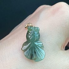 天然a貨翡翠魚躍龍門冰種玉石掛件吊墜三件都是種水很好的，冰冰的小掛件。都打了吊墜孔，冰種透 歷史價格詳細信息