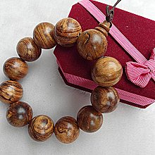 印尼天然花棋楠 !#現貨! 隨機出貨 12mm x17珠 自然光拍照 送人送客戶自用皆宜 --------------- 歷史價格詳細信息