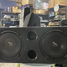 售 雙12主動式重低音 含電容   原廠配的擴大機很夠力 很蹦  長89寬30高37  售3800物品在湖口交流道附近可面交測試 歷史價格詳細信息