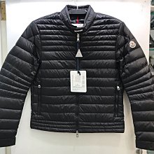 Moncler薄羽絨 外套 大logo紅標 男款 ❤️ 歷史價格詳細信息