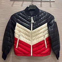 【EZ兔購】正品  moncler 大 LOGO 短 T 白 現貨  M ~ XXXXL 原價11000 歷史價格詳細信息