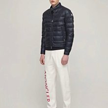 JANET 全新真品~ MONCLER  羊毛衣 歷史價格詳細信息