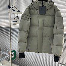 Moncler 外套 短大衣，羊駝毛真絲混紡泰迪熊毛毛夾克外套，soooooQ！版型正，可包容修飾身材 歷史價格詳細信息