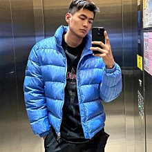 翡翠王.一元起標  全新 男女同款 Gucci x The North Face 綠色印花連帽羽絨外套 XL碼 只有一件.保真假貨包退 歷史價格詳細信息