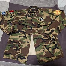 時尚設計品牌➤PEHOM 拼接伸縮絨帽衫-藍/紅 (寵物襯衫/寵物衣服/狗襯衫/狗衣服/保暖防風/腰部調節/絨布材質) 歷史價格詳細信息