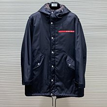 『名品站』PRADA休閒外套 英倫風型男連帽外套 原單大牌 專櫃精品寬鬆連帽棉服商務休閒夾克40AT301 歷史價格詳細信息