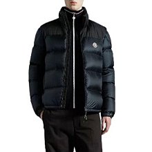 ☆CAESAR☆MONCLER☆三色織帶彩虹條連帽羽絨服 100％原廠商 yZQ785 歷史價格詳細信息