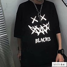 M-5XL 大学t 反光笑脸五分袖 T恤男 情侶装 短袖 男生衣服 青少年反光印花上衣  男生上衣 女生半袖上衣 打底衫-MINTS名仕男裝 價格比較,價格查詢,歷史價格詳細信息