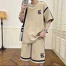 休閒套裝男 大碼男裝 短袖套裝 夏季薄款立領運動服兩件套 新款休閒商務T恤束口長褲套裝 簡約素面 正韓 歷史價格詳細信息