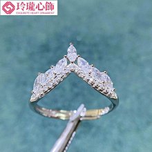 新品k金鑲嵌的月光石吊墜來咯！粉藍寶圍鑲   太靈動了！ 歷史價格詳細信息