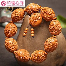 橄欖核雕 橄欖核雕刻&ldquo;三不猴&rdquo;，三個小和尚闡述人生哲學:不看89 歷史價格詳細信息