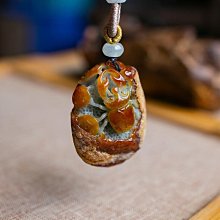 【結緣】天然翡翠 A貨 掛件 包掛 貝殼 福貝 俏雕 冰種XXW0885 歷史價格詳細信息