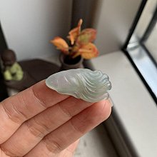 天然a貨翡翠魚躍龍門冰種玉石掛件吊墜三件都是種水很好的，冰冰的小掛件。都打了吊墜孔，冰種透 歷史價格詳細信息