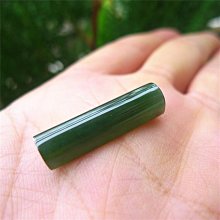 天然翡翠生肖豬吊墜發財豬掛件玉墜項墜，尺寸先對比一元硬幣，具 歷史價格詳細信息