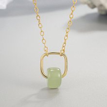 清 新疆和田玉佛一尊。44179 歷史價格詳細信息