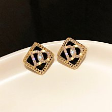 「由畫而生」925銀針真金電鍍法式巴洛克珍珠耳環女復古氣質耳玎韓國耳墜耳飾 歷史價格詳細信息