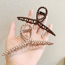 「由畫而生」氣質大號抓夾女韓國網紅仿珍珠鯊魚夾髮夾后腦勺簡約旅行髮卡頭飾 歷史價格詳細信息