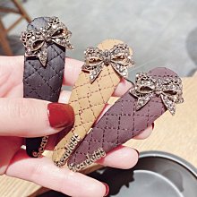 韓．髮夾 優雅淑媛 水鑽珍珠鑲嵌 鏤空橢圓形 百搭甜美 髮夾/香蕉夾/馬尾夾(二色) ＊花漾美人＊韓國髮飾 AH048 歷史價格詳細信息