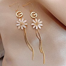 韓國簡約氣質流線形珍珠鑽造型金屬鏤空時尚大抓夾鯊魚夾盤髮髮飾 歷史價格詳細信息