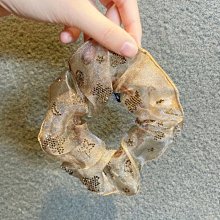 「由畫而生」髮飾女髮繩大山茶花珍珠髮圈馬尾半頭皮筋韓版新款旅行髮卡頭繩 歷史價格詳細信息