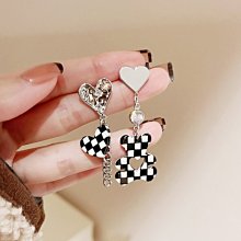 「由畫而生」不對稱夸張五角星耳環女2022新款潮長款流蘇氣質耳墜水晶珍珠耳飾 歷史價格詳細信息