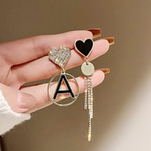 韓國字母開心小圖中筒襪-白底 歷史價格詳細信息