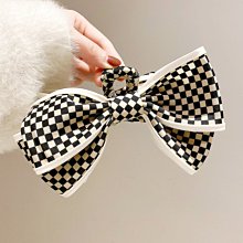 「由畫而生」黑白棋盤格側邊劉海夾碎髮鴨嘴夾髮卡髮夾氣質優雅一字夾髮飾女潮 歷史價格詳細信息