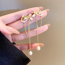 925銀針韓國氣質設計感不對稱耳環高級感流蘇耳飾女個性百搭耳墜。 歷史價格詳細信息