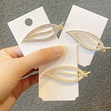 韓國東大門頭飾金屬髮夾邊夾女士浮雕花紋設計V標誌劉海夾鴨嘴夾 歷史價格詳細信息