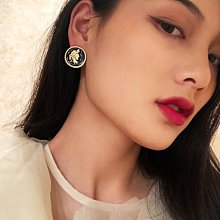 法式高級感個性設計時尚小方包女新款2023潮流休閒小眾質感單肩包 歷史價格詳細信息