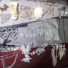 流行別針-花籃 胸針  3.4x2.9公分 J038-B73 歷史價格詳細信息