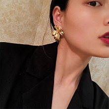 「由畫而生」歐美夸張度假風花朵流蘇長款大毛毛球女個性冷淡風耳釘耳環耳夾歐韓 歷史價格詳細信息